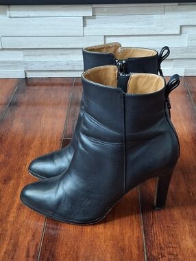 Coach Womens Jemma Boot Size 7.5 Black Leather Bootie High Heel Elegant Chic